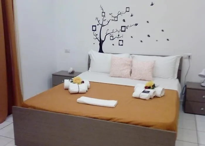 Pensionat Sweet Night 4*