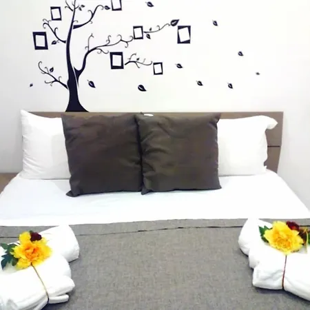 Sweet Night Неаполь